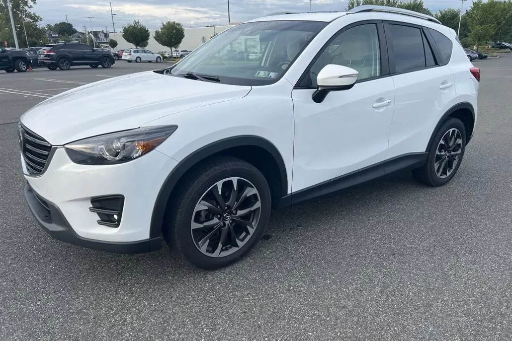 2016 Mazda CX-5 Grand Touring photo 1
