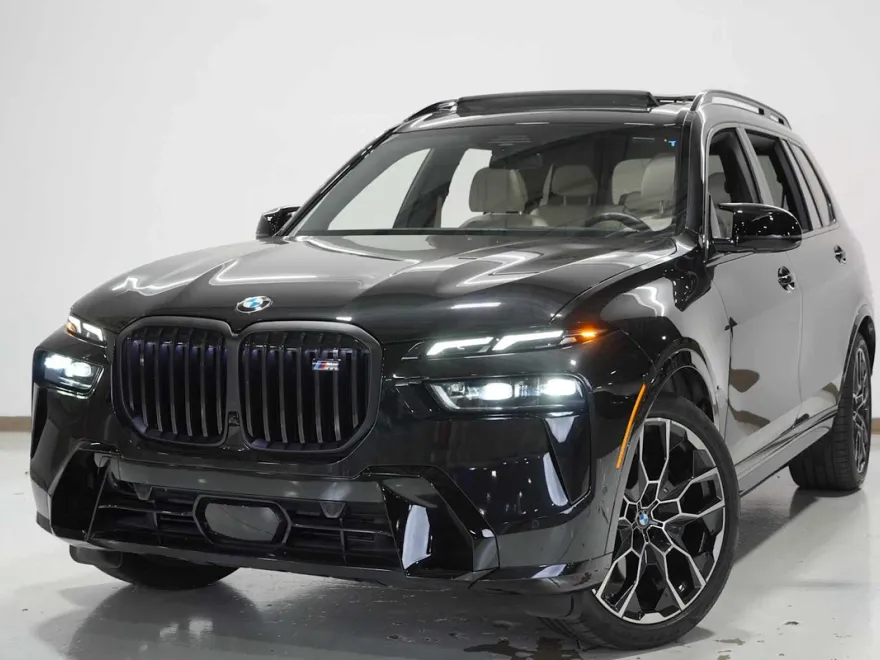 2025 Bmw X7 M60i photo 1