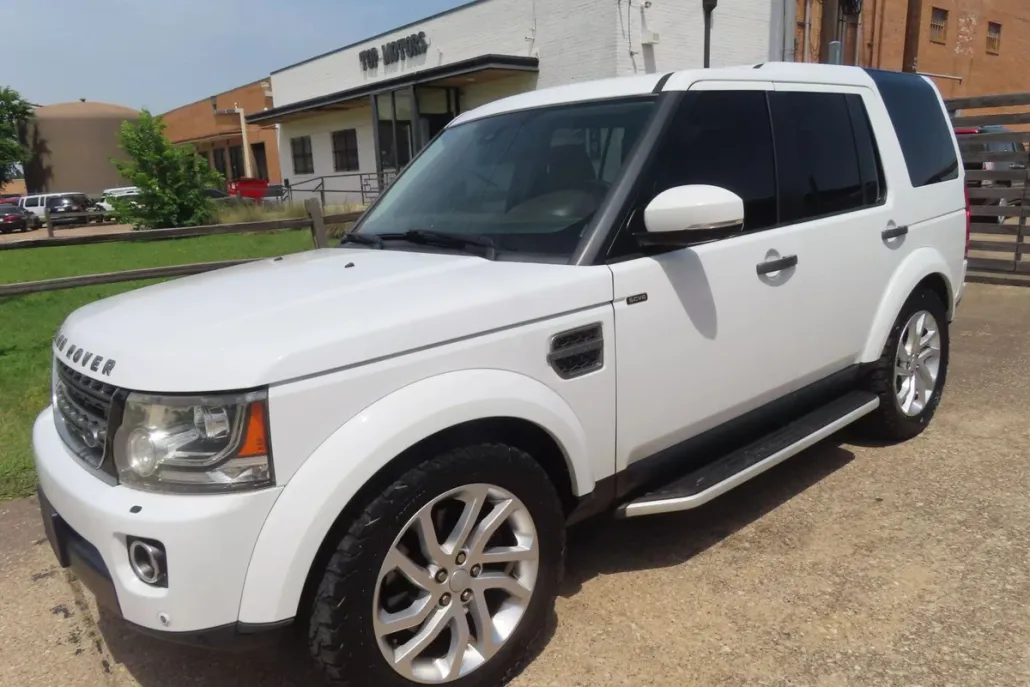 2016 Land Rover LR4 HSE photo 1