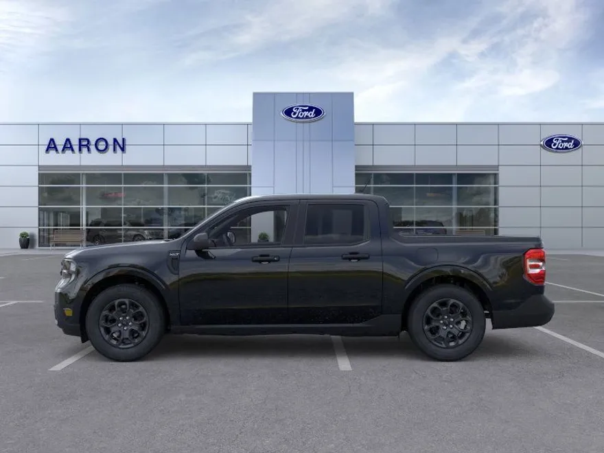 2025 Ford Maverick XLT photo 1