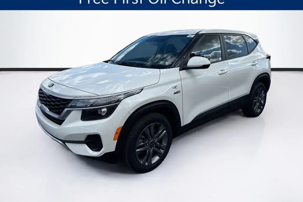 2021 Kia Seltos LX photo 1