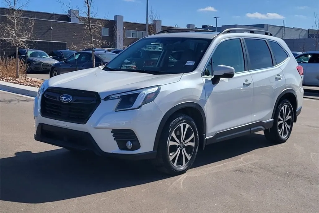 2022 Subaru Forester Limited photo 1