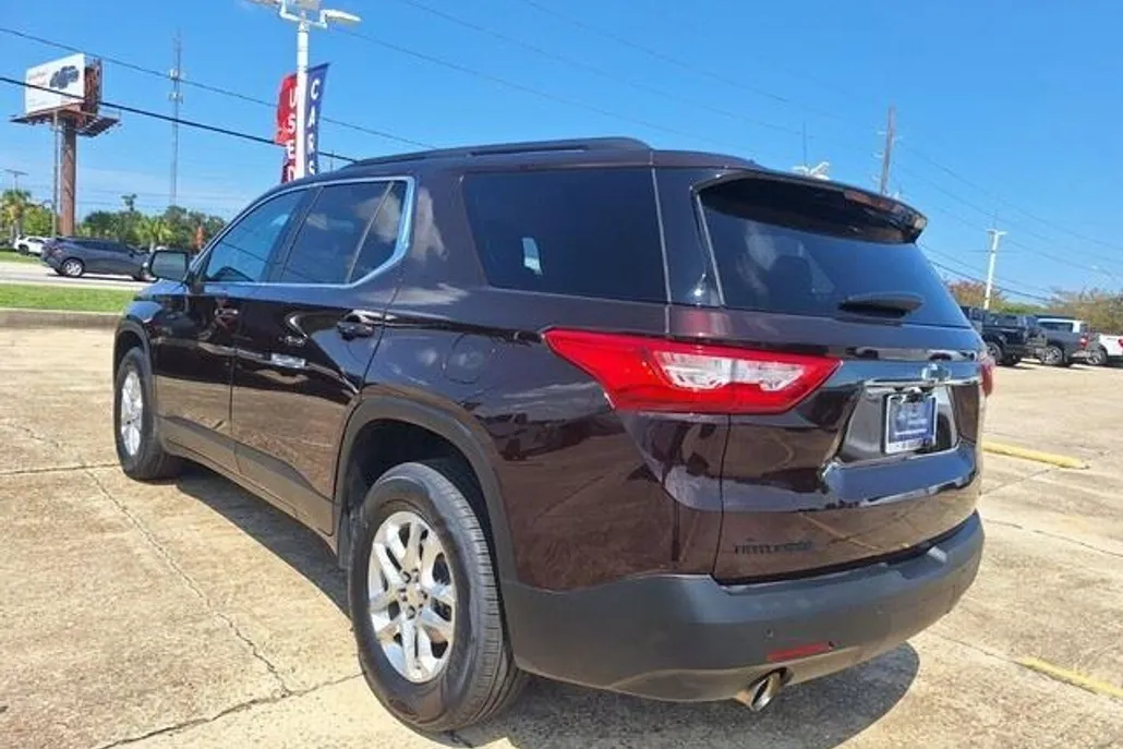 2021 Chevrolet Traverse Cloth photo 1