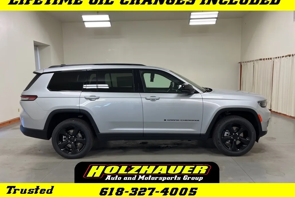 2025 Jeep Grand Cherokee Limited photo 1
