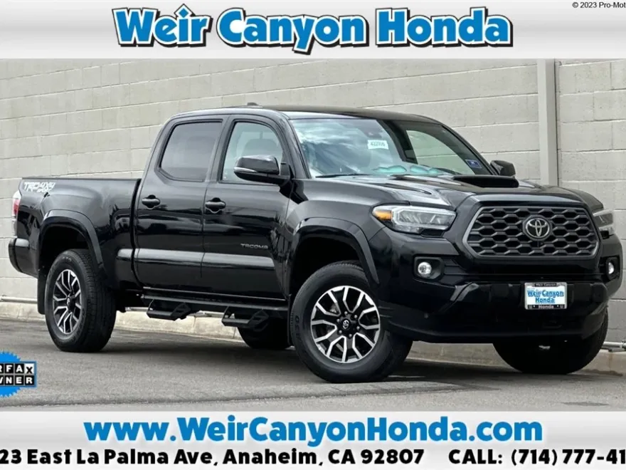 2023 Toyota Tacoma SR5 photo 1