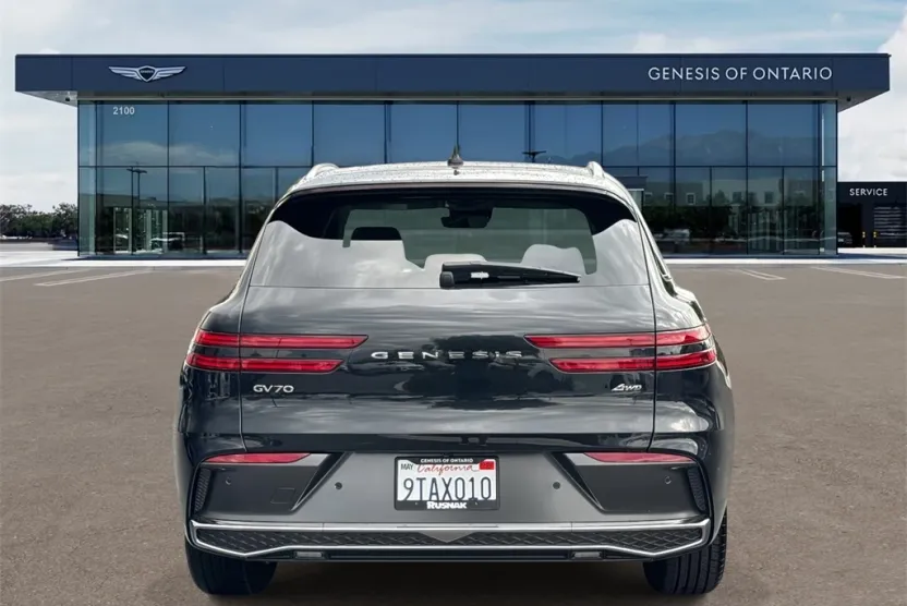 2026 Genesis GV70 2.5T photo 1