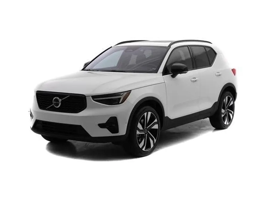 2025 Volvo XC40 Plus photo 1