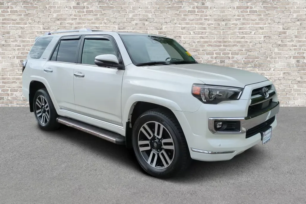 2022 Toyota 4Runner Limited photo 1