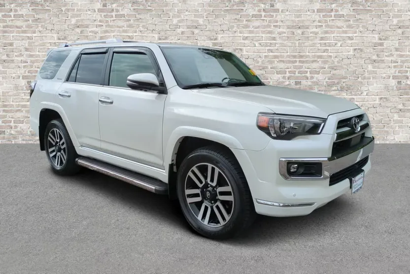 2022 Toyota 4Runner Limited photo 1