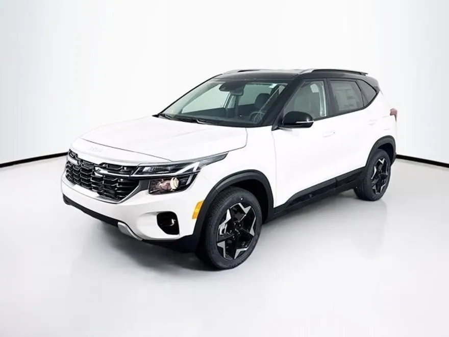 2025 Kia Seltos S photo 1
