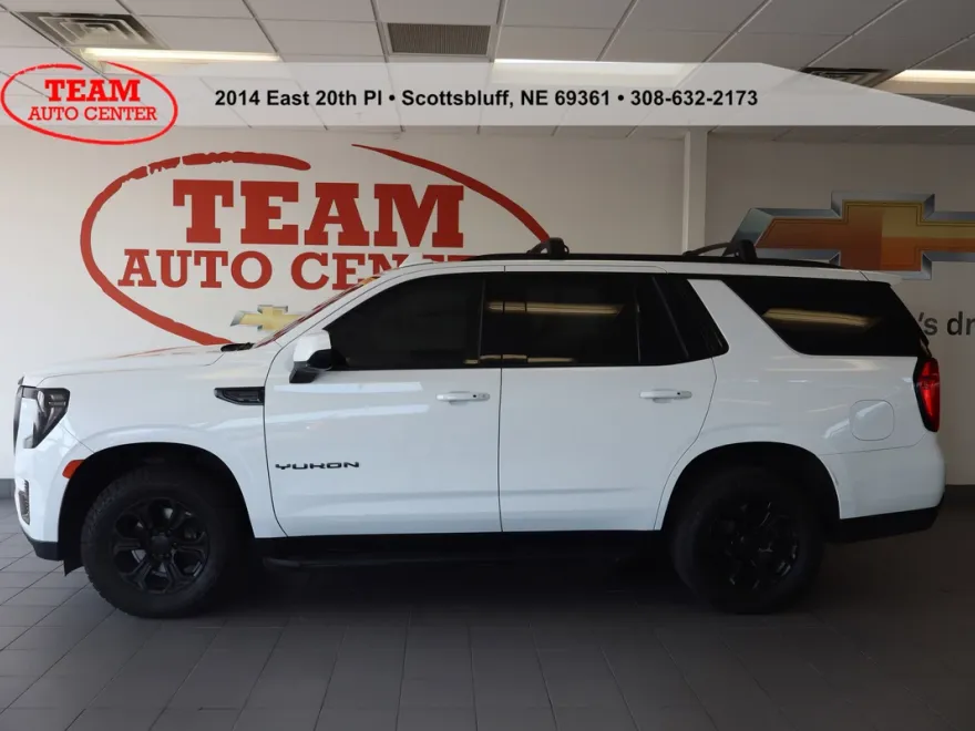 2022 Gmc Yukon SLE photo 1