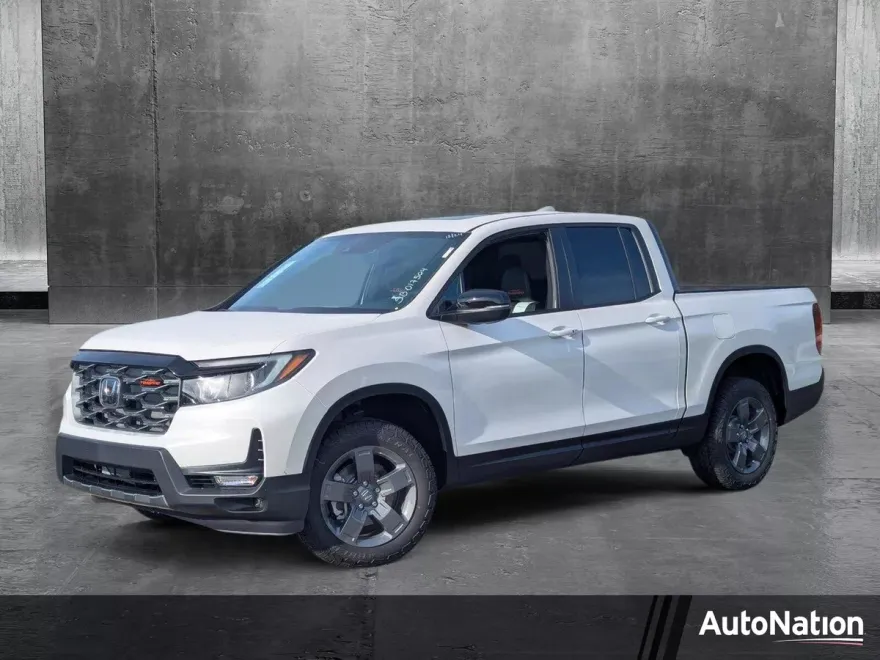 2025 Honda Ridgeline TrailSport photo 1