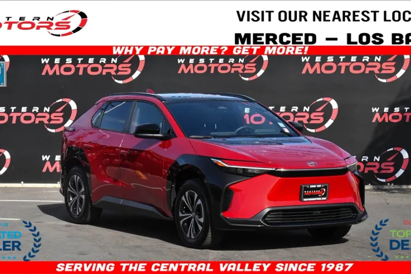 2024 Toyota bZ4X XLE photo 1