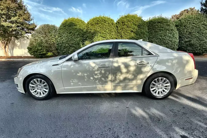 2013 Cadillac CTS Luxury photo 1