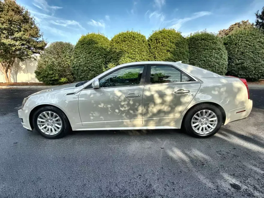 2013 Cadillac CTS Luxury photo 1
