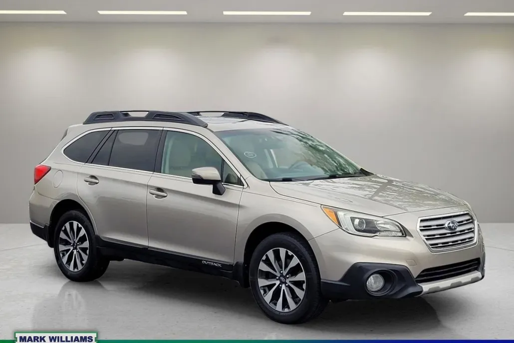2015 Subaru Outback 2.5i Limited photo 1