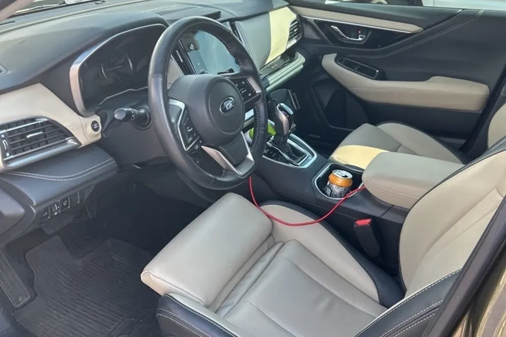 2022 Subaru Outback Limited photo 1