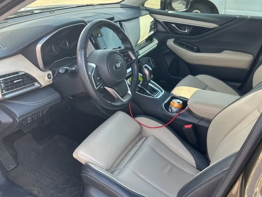 2022 Subaru Outback Limited photo 1