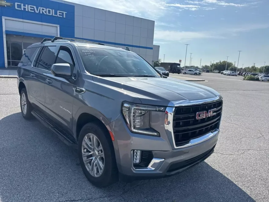 2022 Gmc Yukon XL SLE photo 1