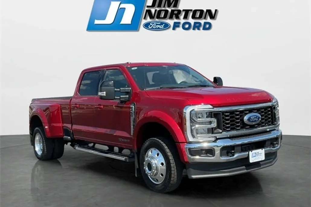 2024 Ford F-450 photo 1