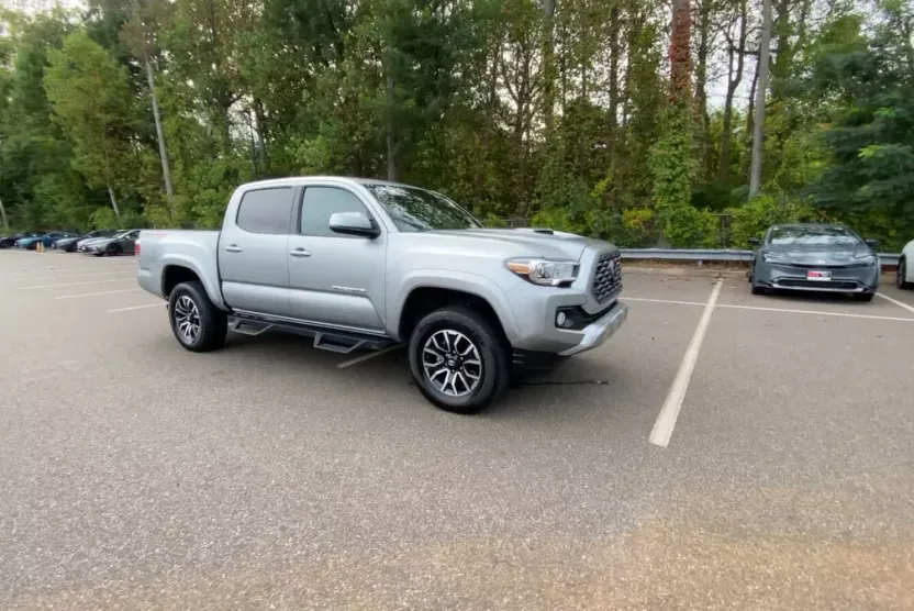 2023 Toyota Tacoma TRD Sport V6 photo 1