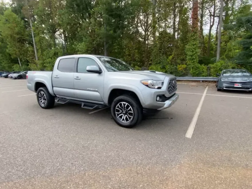 2023 Toyota Tacoma TRD Sport V6 photo 1