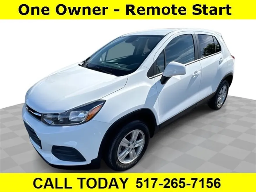 2022 Chevrolet Trax LS photo 1