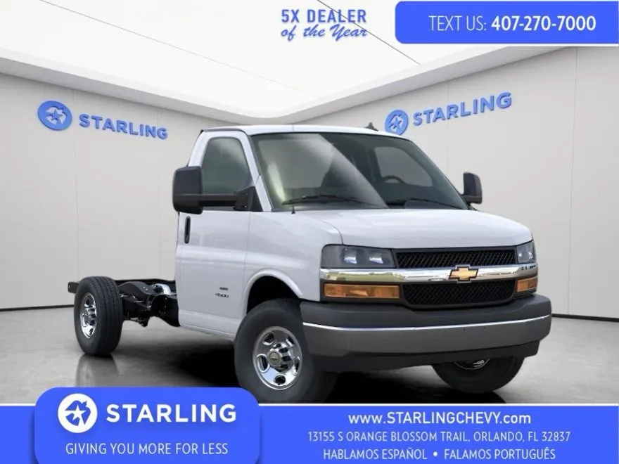 2025 Chevrolet Express Cutaway 3500 photo 1