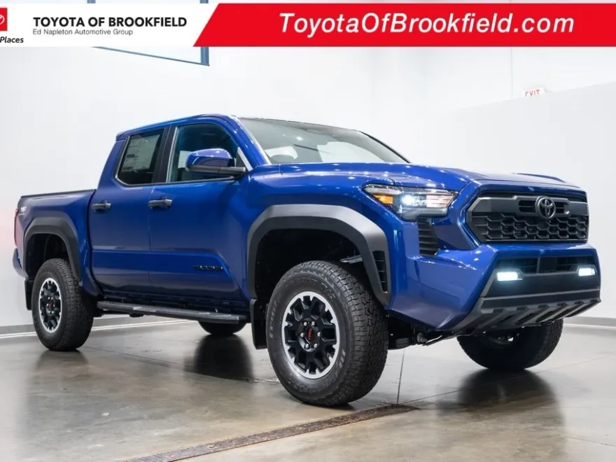 2025 Toyota Tacoma TRD Off-Road photo 1