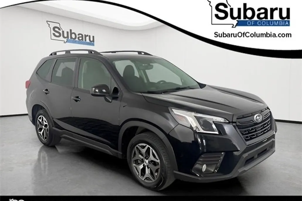 2022 Subaru Forester Premium photo 1