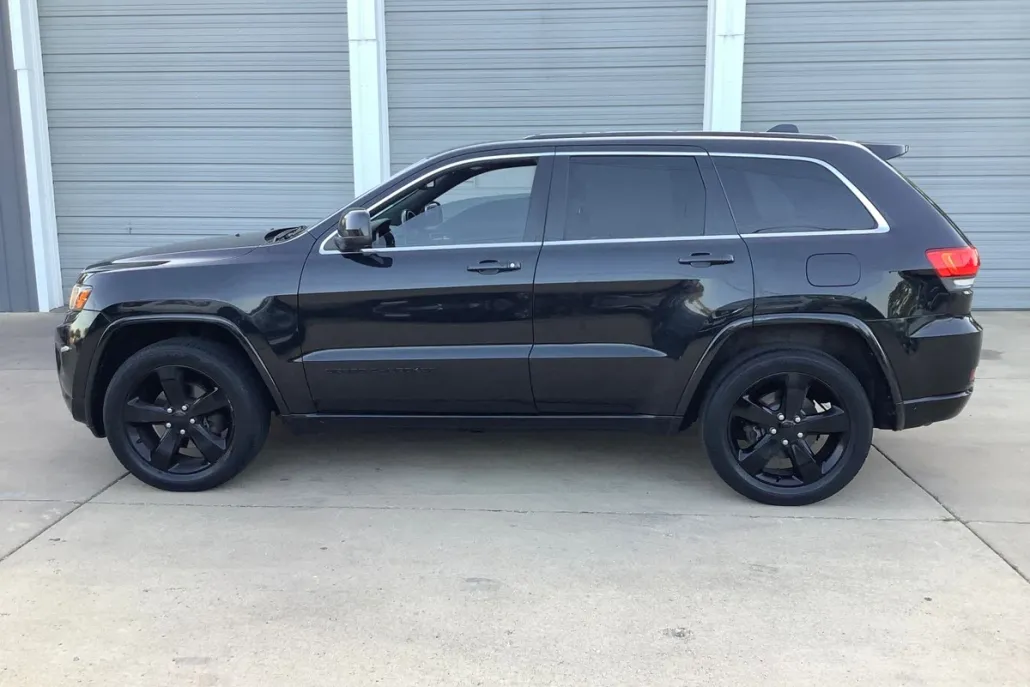 2015 Jeep Grand Cherokee Altitude photo 1