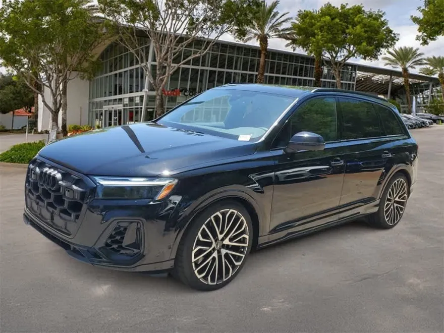 2025 Audi SQ7 Premium Plus photo 1