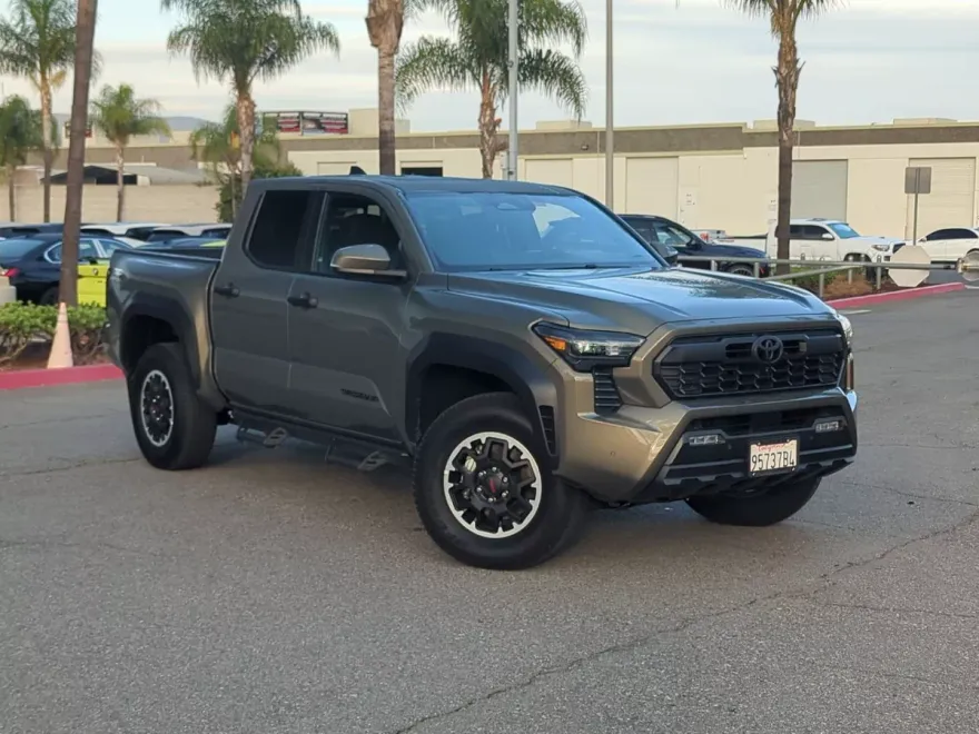2024 Toyota Tacoma TRD photo 1
