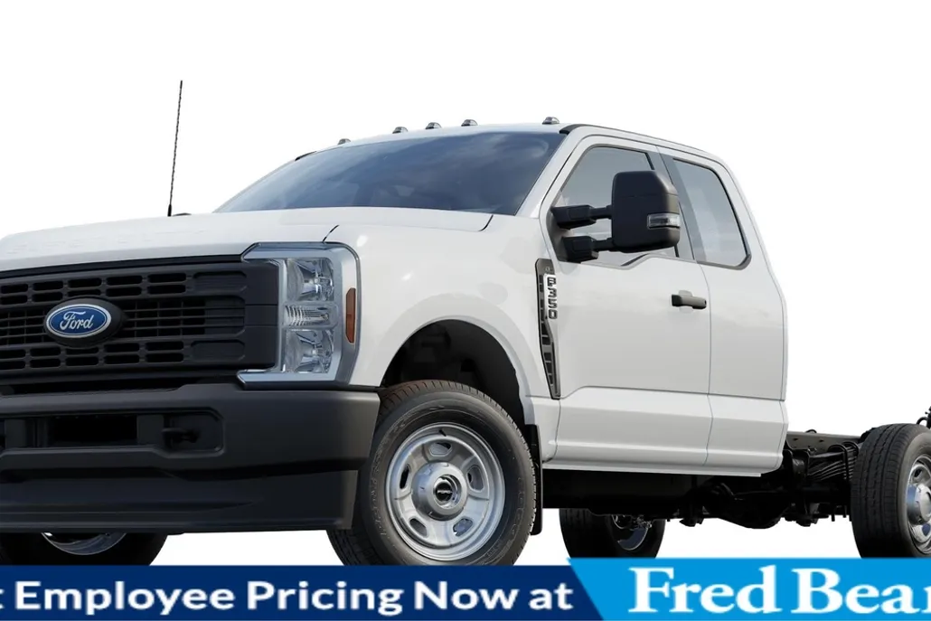 2025 Ford F-350 XL photo 1