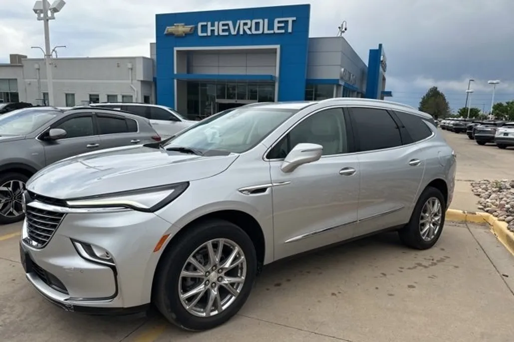2022 Buick Enclave Premium photo 1