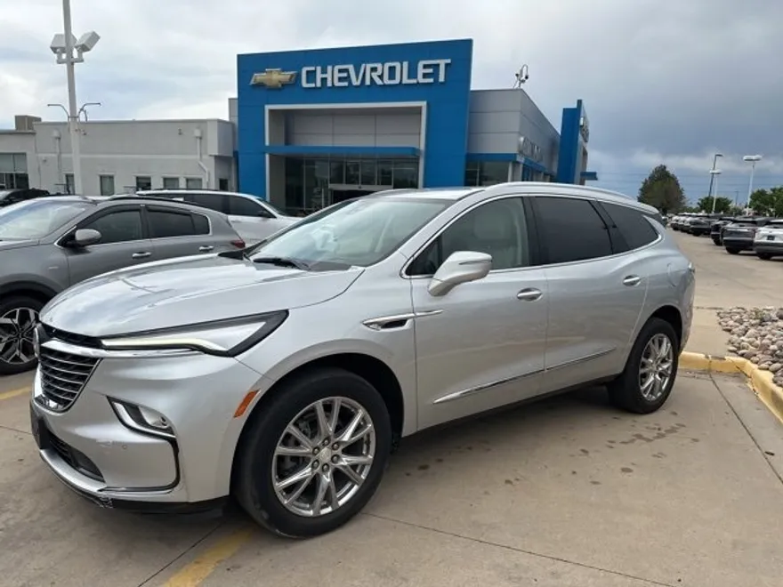 2022 Buick Enclave Premium photo 1