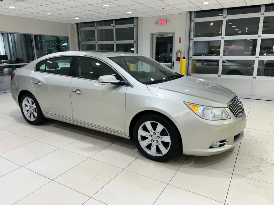 2013 Buick LaCrosse Premium II photo 1