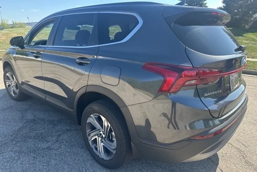 2023 Hyundai Santa Fe SE photo 1