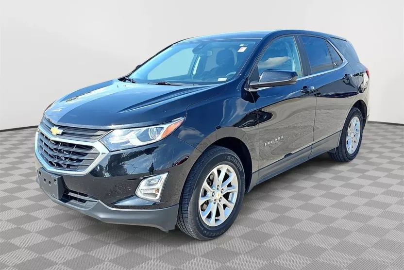2021 Chevrolet Equinox LT photo 1
