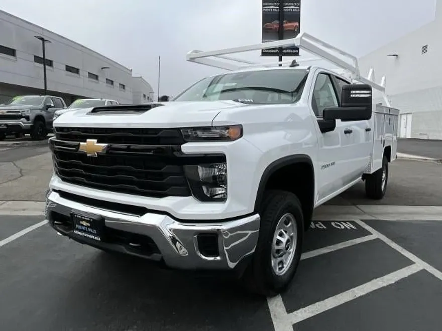2025 Chevrolet Silverado 2500HD photo 1