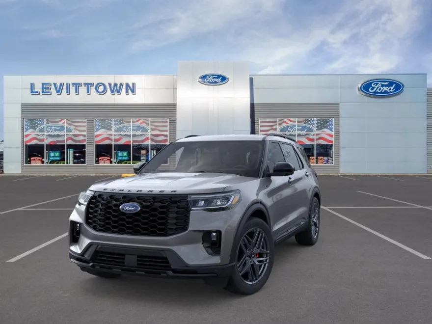 2025 Ford Explorer ST-Line photo 1