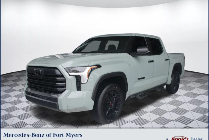 2025 Toyota Tundra SR5 CrewMax photo 1