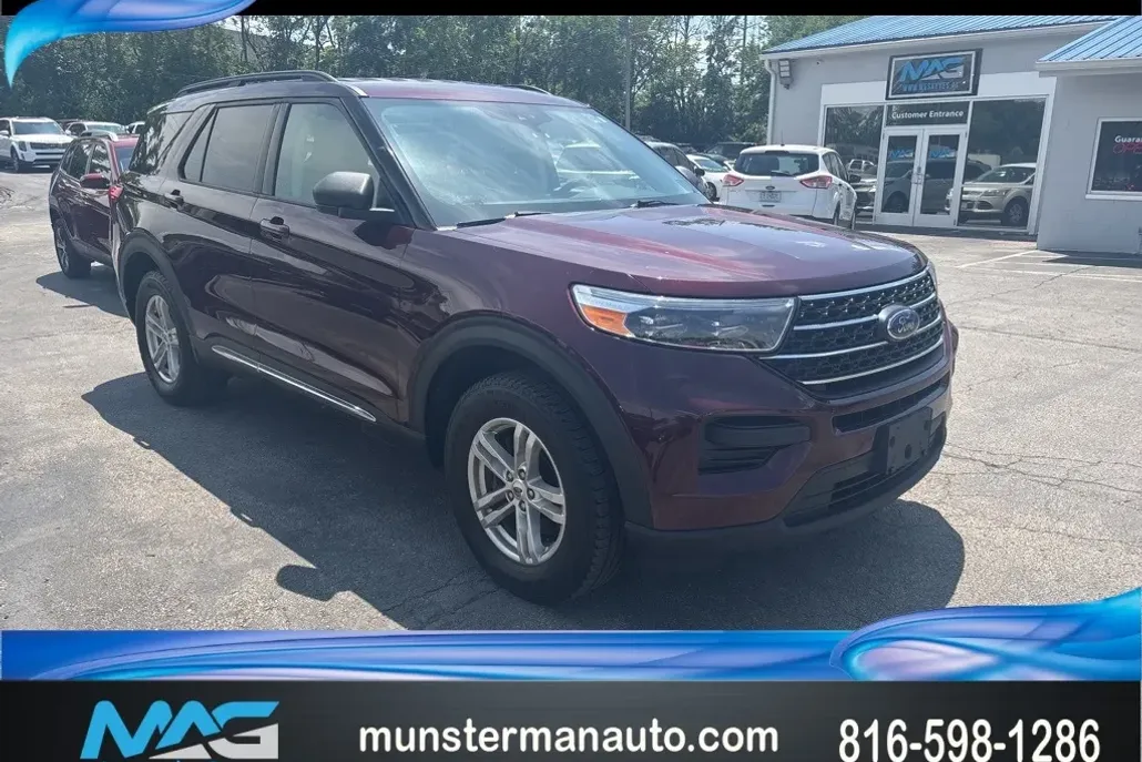 2022 Ford Explorer XLT photo 1