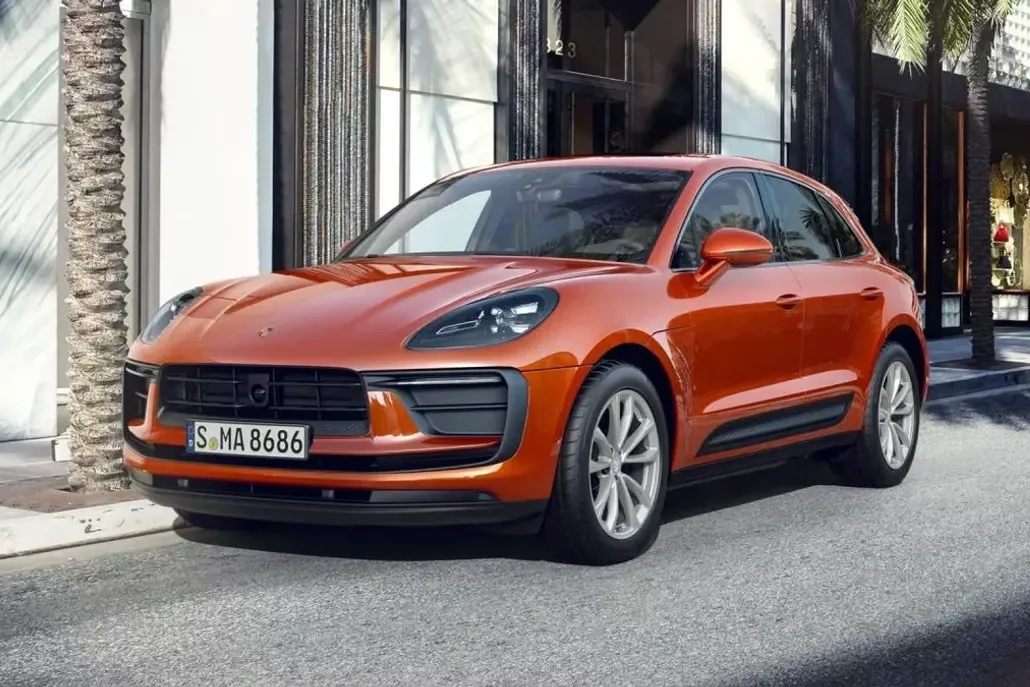 2025 Porsche Macan Base photo 1