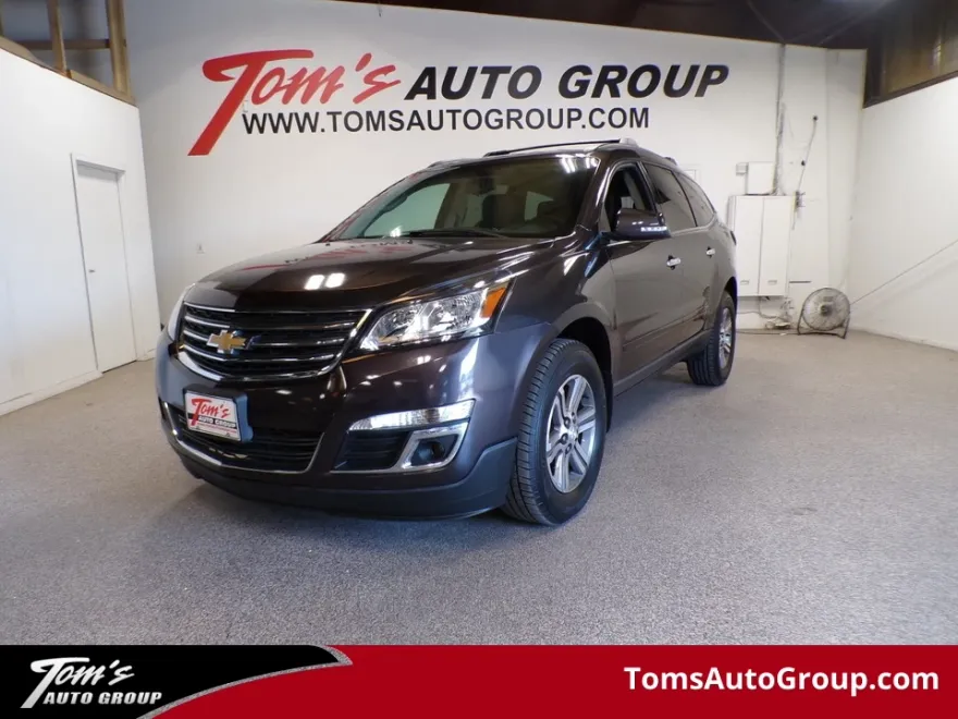 2017 Chevrolet Traverse 1LT photo 1