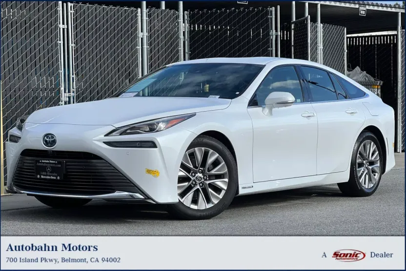 2022 Toyota Mirai XLE photo 1