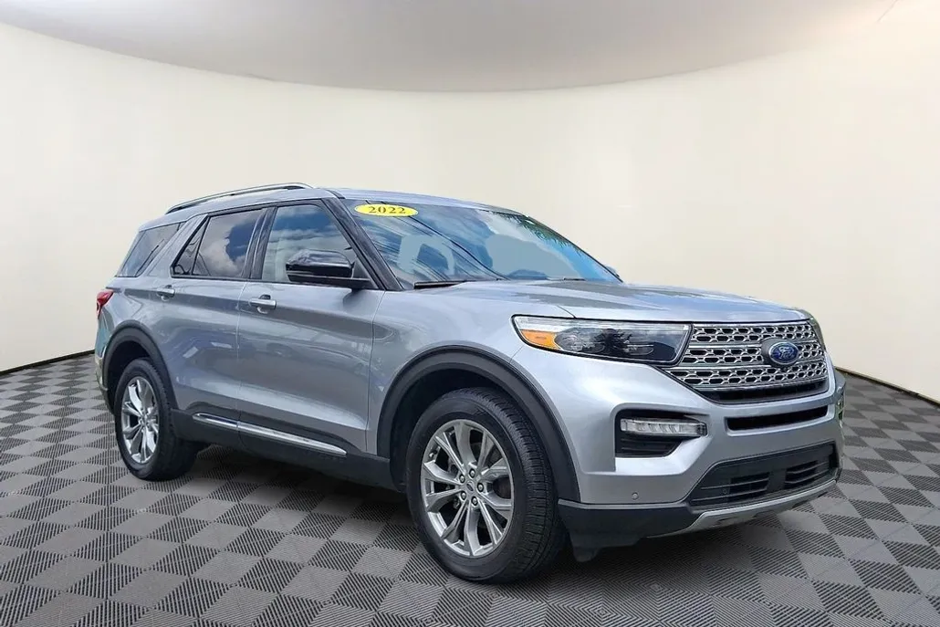 2022 Ford Explorer Limited photo 1