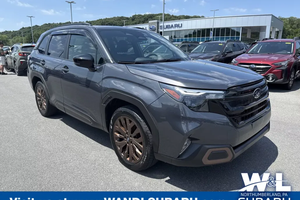 2025 Subaru Forester Sport photo 1