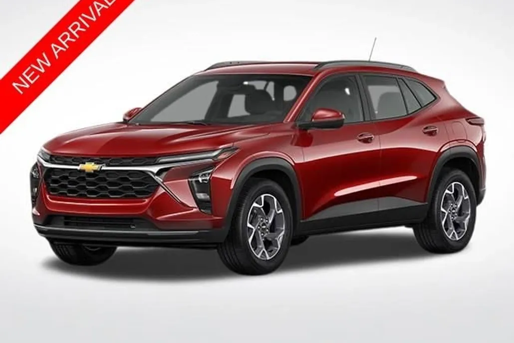 2024 Chevrolet Trax LT photo 1