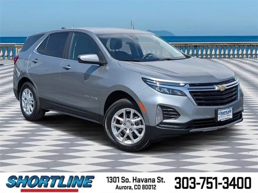 2024 Chevrolet Equinox LT photo 1